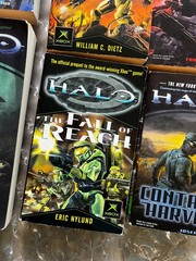 HALO Paperback Book Lot of 6 Xbox Master Chief Flood Scifi Fall of Reach