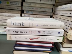 Lot of 3 Malcolm Gladwell Books Outliers The Tipping Point & Blink