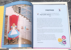 Alice in Wonderland The Official Cookbook Disney 50+ Topsy-Turvy Recipes Elena C