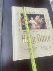 Holy Bible King James Red Letter Edition Illustrated Very Large Weighs 5lbs8oz
