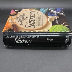 The Complete Encyclopedia of Stitchery Spiral Bound Mildred Graves Ryan 689 Page