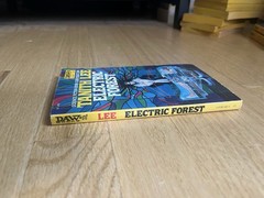 Electric Forest – Tanith Lee (1st edition 1st print) Daw Books, 1979
