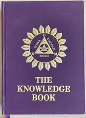 The Knowledge Book / English 1998 HC