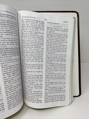 Jack Van Impe Prophecy Bible KJV 1999 Imitation Leather Red Letter Clean Pages