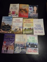 Debbie Macomber Lot 0f 10 Books And 13 Stories 3 Are 2-in-1 PB 5 Xmas Stories
