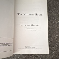 The Kitchen House by Kathleen Grissom Gale Cengage Learning Large Print PB 2013