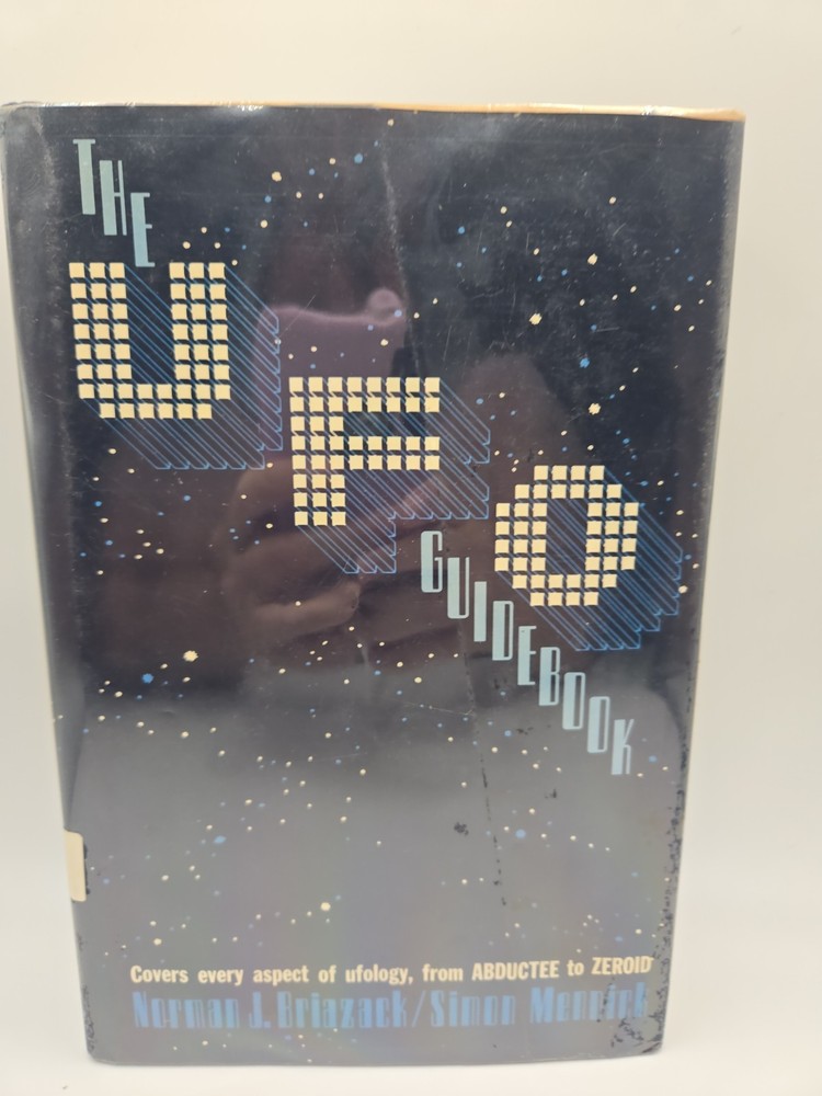 The UFO Guidebook ASPECT OF OFOLOGY by Simon Mennick & Norman J. Briazack 1978