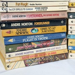 Lot of 60+ Andre Norton science fiction & fantasy Vtg paperbacks Sci-fi Ace SFF