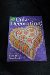 Wilton Cake Decorating Yearbook / lot of 7 / 1980s / 1990s / 2000s
