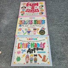 A Williamson Little Hand Books – Set of 3, Shapes/Sizes, Art, Fun with 5 Senses