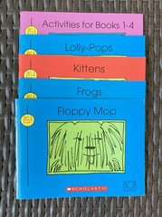 Bob Books Box Sets: Set 2 Advancing Beginners & Set 3 Word Families Scholastic