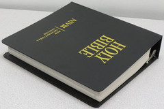 Holy Bible Wide Margin Looseleaf Reference Edition NIV 3-Ring Binder Hendrickson