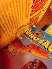 DINOSAURS Discover The Giants Of The Prehistoric World Magazine Lot Of 4 Binders
