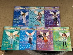 Daisy Meadows : Complete 1-7 Set Rainbow Magic Paperback Books – Good