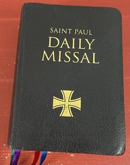 Saint Paul Daily Missal Black Leatherflex 2012 Pauline Books & Media