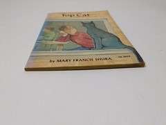Top Cat by Mary Francis Shura Vintage Paperback Book Children’s Illustrated