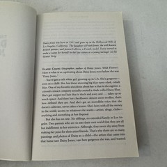 Daisy Jones and the Six: Reese’s Book Club Taylor Jenkins Reid Fast Ship