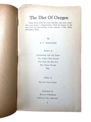 The Diet of Oxygen, E. T. Tennyson, A Harvest Publication, 1956, 110 pages