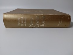 Better Homes Gardens New Cook Book Gold Souvenir Edition 1965 Gold 5 Ring-Binder