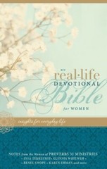 NIV Real-Life Devotional Bible for Women: Insights for Everyday Life .. NEW