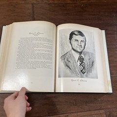 Men of Achievement in Texas by Garland A. Smith, Editor 1972 hardcover 432 pages