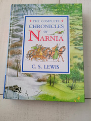 The Complete Chronicles of Narnia C.S. Lewis HB 1998 11.5×9″ 524pgs w/dust cover