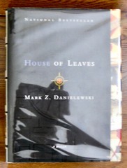 Mark Z. Danielewski. HOUSE OF LEAVES. Pantheon, 2000. 1st/2nd HC/DJ. Signed!