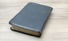 RARE 1963 Compact Harper BLUE MOROCCO Leather KJV Bible Eyre Spottiswoode 2400X