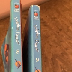 Dolphin Diaries Books 8 And 9, Ben M. Bagilo Scholastic Printing 2002 Lot Of 2