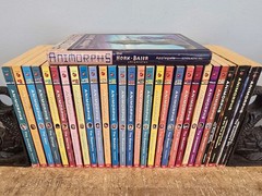 Animorphs Paperback Book Lot 28 K.A. Applegate Chronicle Megamorphs MINT COND