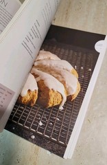 The Skinnytaste Cookbook: – Hardcover, by Homolka Gina; Jones
