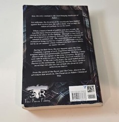 The Dwarves of Rahm: Omens of War – Paperback – Michael Falciani – Harry Frost