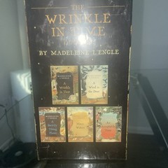 A Wrinkle in Time Quintet by L’Engle (Paperback, Square Fish)