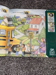 Vintage 1993 “The Wheels on the Bus” (A Golden Sight and Sound Book) Works!