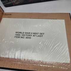 USPS WW2 Remembered Box Set in Slip Case 5 Stamp Albums Plus Complete Stamp Sets