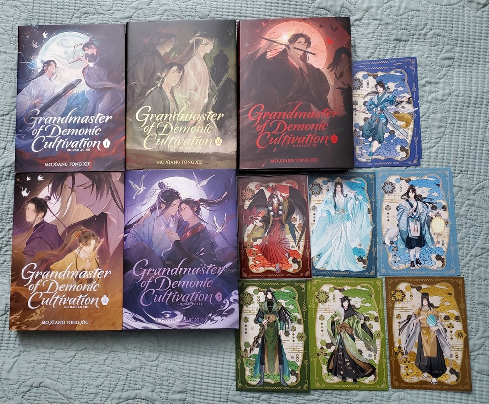 Grandmaster of Demonic Cultivation Deluxe Hardcover Vol. 1-5 Set + Postcards