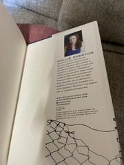 Walls by Hollie Overton (2017, Hardcover)