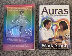 Lot of 2 Aura Books – Energy Healing & Aura Reading – Susan Shumsky, Mark Smith