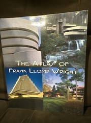 Atlas of Frank Lloyd Wright – Paperback By Hook, Alex – Very GOOD 2005 240 Pages