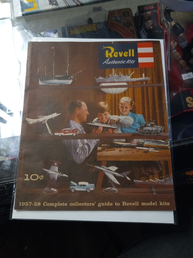 REVELL AUTHENTIC KITS 1957 – 1958 COLLECTOR’S GUIDE CATALOG ~ Very Nice