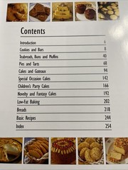 Cakes and Bakes 500 Martha Day 2006 Hardcover 256 Pages Recipe Book Baking Food