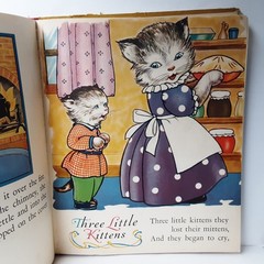 Vintage THREE FAMOUS STORIES Three Little Kittens Three Bears Three Pigs 1941