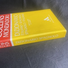 Collins Mondadori Italian Dictionary Paperback Water Resistant Cover Travel