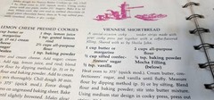 Betty Crocker’s Cooky Book 1973 450+ recipes grannycore color photos 156 pages