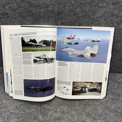Encyclopedia of World Military Aircraft Single Volume Edition David Donald Jon