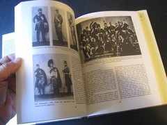 BRITISH INFANTRY UNIFORMS SINCE 1660 M. BARTHROP VG/NN