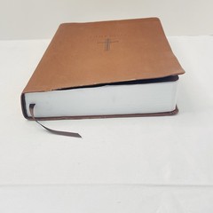 Holy Bible – NKJV Brown Imitation Leather – Super Giant Print Edition