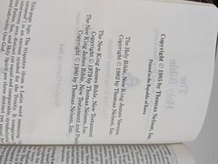 NKJV Compact Reference Bible Snap Flap Close Burgundy Leather 1985 Nelson 244SBG