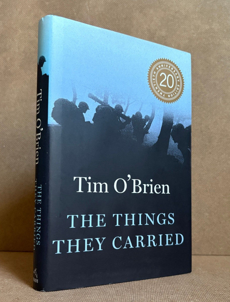 THE THINGS THEY CARRIED – A Vietnam War Novel by TIM O’BRIEN (Hardcover)