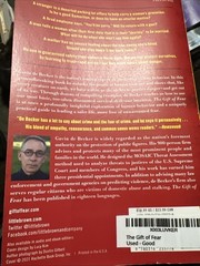 The Gift of Fear: Survival Signals That Protect Us – Gavin De Becker – Paperback
